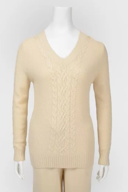 Beige cashmere suit
