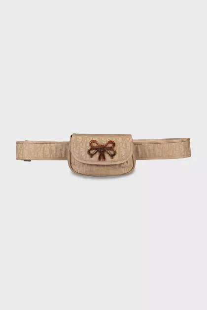Belt bag made of textile with a signature print
