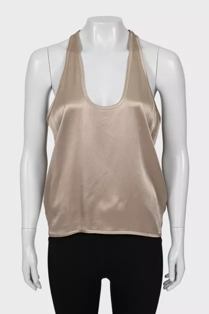 Brown tank top with a deep neckline