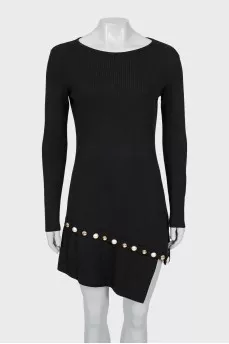 Fitted dress with asymmetrical hem
