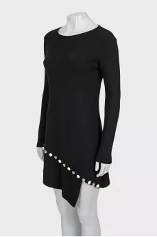 Fitted dress with asymmetrical hem