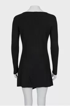 Fitted dress with asymmetrical hem