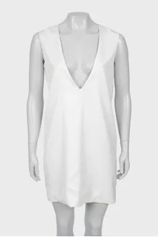 White dress with a cutout on the back