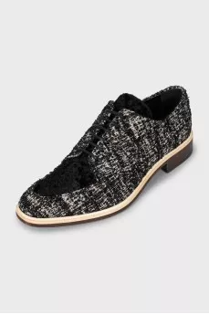 Textile oxfords in a combination of colors