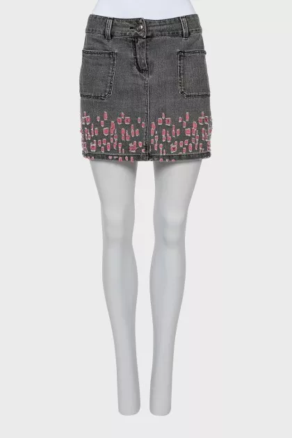 Mini skirt with ripped effect