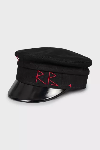 Black cap with branded embroidery