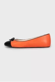 Балетки из кожи с лакированным носком 