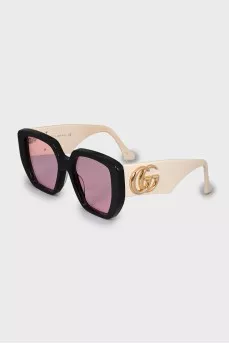 Sunglasses with contrasting temples