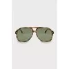 Aviator sunglasses with tint