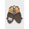 Leather shoes with a bow