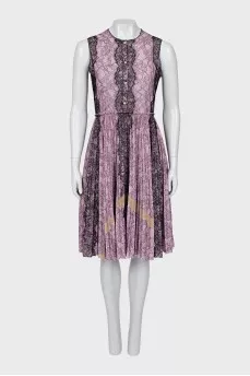 Pleated dress with lace