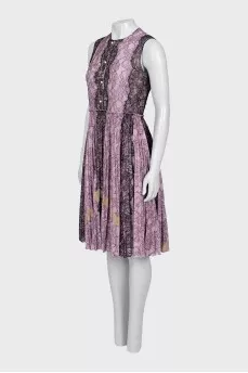Pleated dress with lace