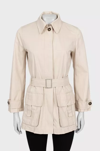Jacket with patch pockets and buttons