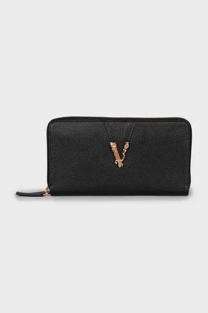Virtus wallet with tag