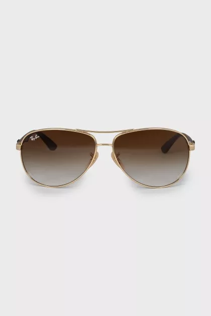 Aviator sunglasses in gold frame