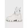 Monolith boots made of leather and textile