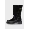 Insulated boots made of leather and suede
