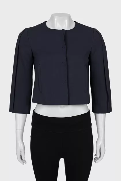 Cropped jacket with buttons