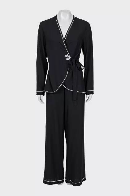 Wrap-around pants and cardigan suit