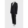 Wool suit with fitted jacket