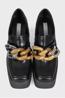 Leather ankle boots with chunky chain