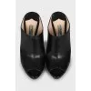 Open toe heel sandals