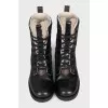 Insulated boots with brand logo