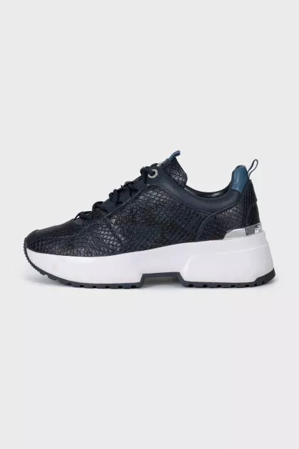Blue sneakers in animal print