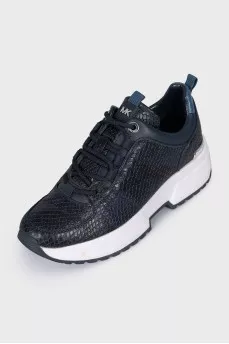 Blue sneakers in animal print