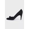 Suede pointed toe shoes