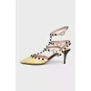 Rockstud yellow shoes