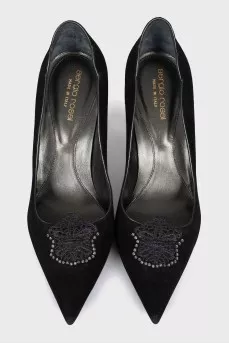 Suede shoes with lace decor