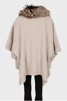 Wool cardigan with fur collar