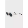 Sunglasses with oval lenses