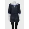 Straight cut blouse with short sleeves