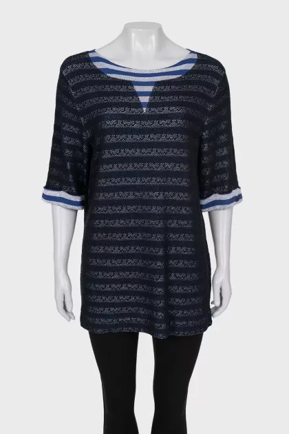 Straight cut blouse with short sleeves
