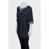 Straight cut blouse with short sleeves