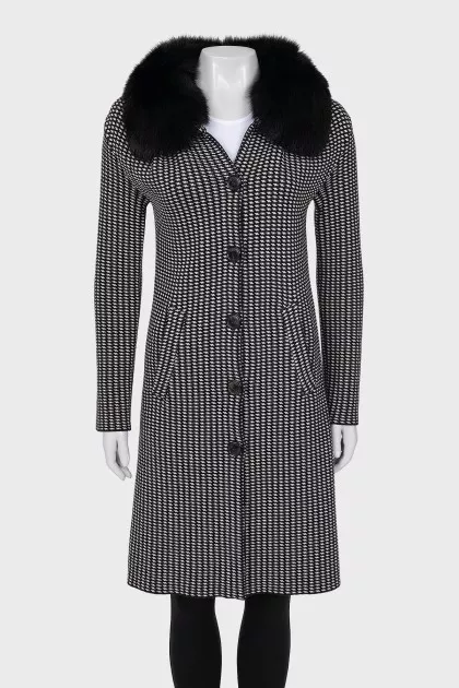 Black and white coat with fur