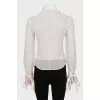 Blouse with lace ruffles