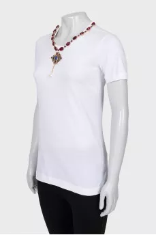 T-shirt decorated with crystals