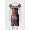 Fitted dress in a bright print