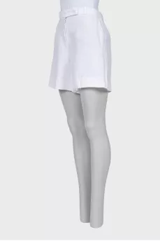 High waisted shorts in white