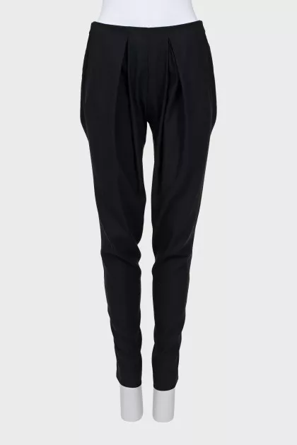 Slim fit trousers with side fastening