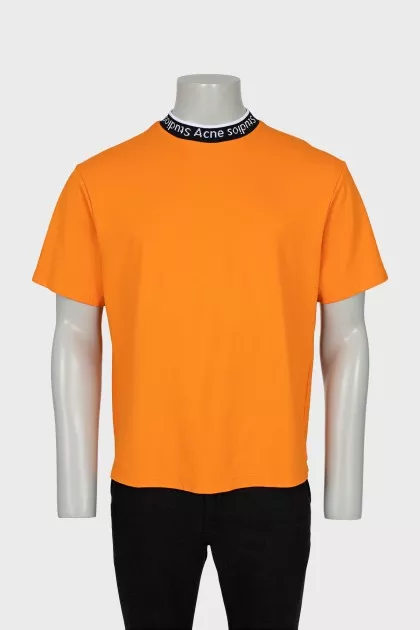 Men's T-shirt with collar