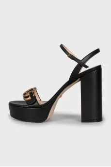Leather sandals with gold logo
