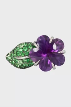 Golden ring with amethyst