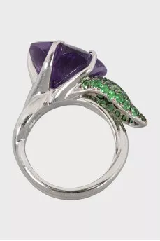 Golden ring with amethyst