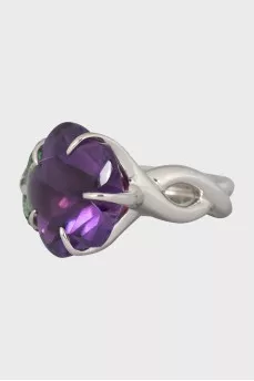 Golden ring with amethyst