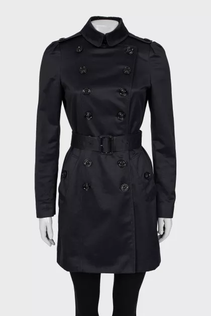 Fitted trench coat in black