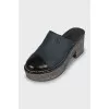 Leather clogs with heels